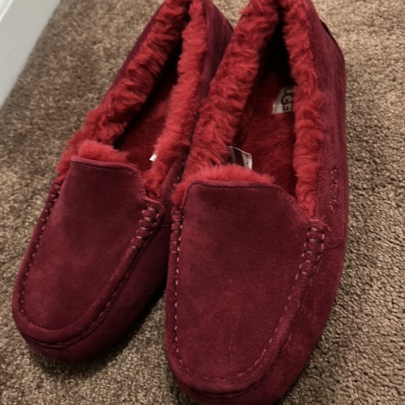 Ugg slippers size 11 brand new - Picture 4 of 6